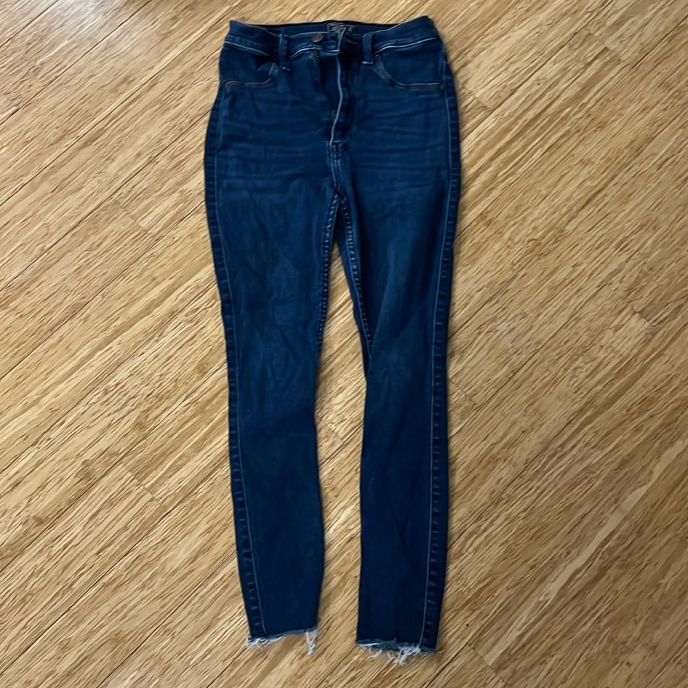 Abercrombie & Fitch Ultra High Rise Jean Legging